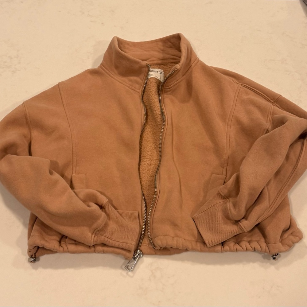 Abercrombie & Fitch Soft A&F cropped zip sweatshirt